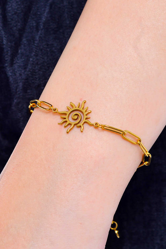 Delicate Gold Chain Bracelet