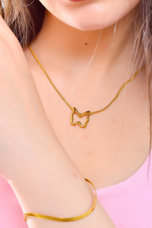 Simple Silver Pendant Necklace