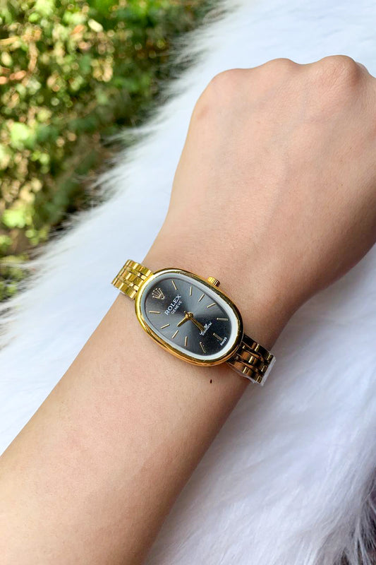 Classic Gold & Black Oval Watch